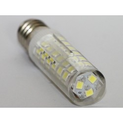 Ampoule LED céramique E14 7W 6000K lumière du jour – gros plan