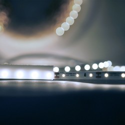 Striscia LED Modee DC12V 4,8W/m 60LED/m 8mm IP20 6000K (540 lm/m) B5