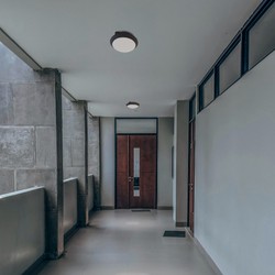 LED-plafond Nymphea Omni E27 IP65, rund, svart