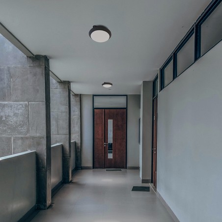 Plafonier LED estanque Nymphea Omni E27 IP65, redondo, preto
